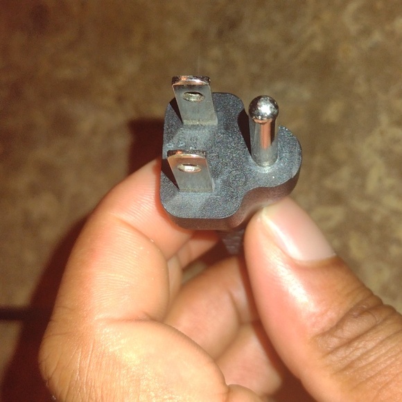 45c watt HP Chromebook USB charger WITHOUT THE BOX WITH PLUG PRICE IS FIRM - Picture 2 of 3